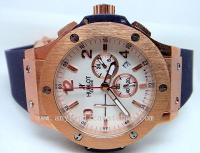 HUBLOT GENEVE BIG BANG - GOLD CASE - White Chronograph